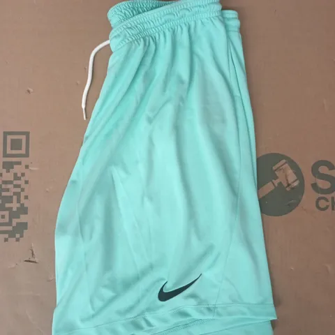 NIKE SLIM FIT SHORTS IN MINT SIZE LARGE
