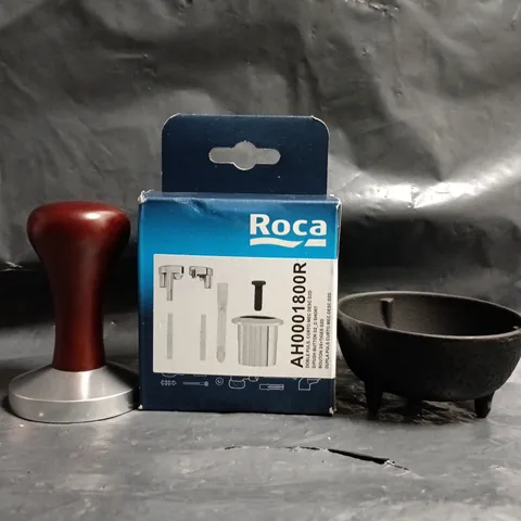 APPROXIMATELY 10 ASSORTED HOUSEHOLD ITEMS TO INCLUDE ROCA, DECORATIVE LIGHT STRAND, ETC