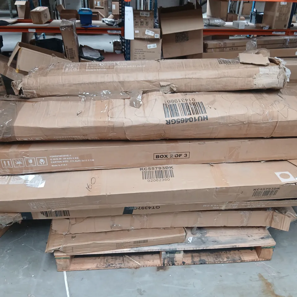 PALLET OF ASSORTED FURNITURE AND PARTS