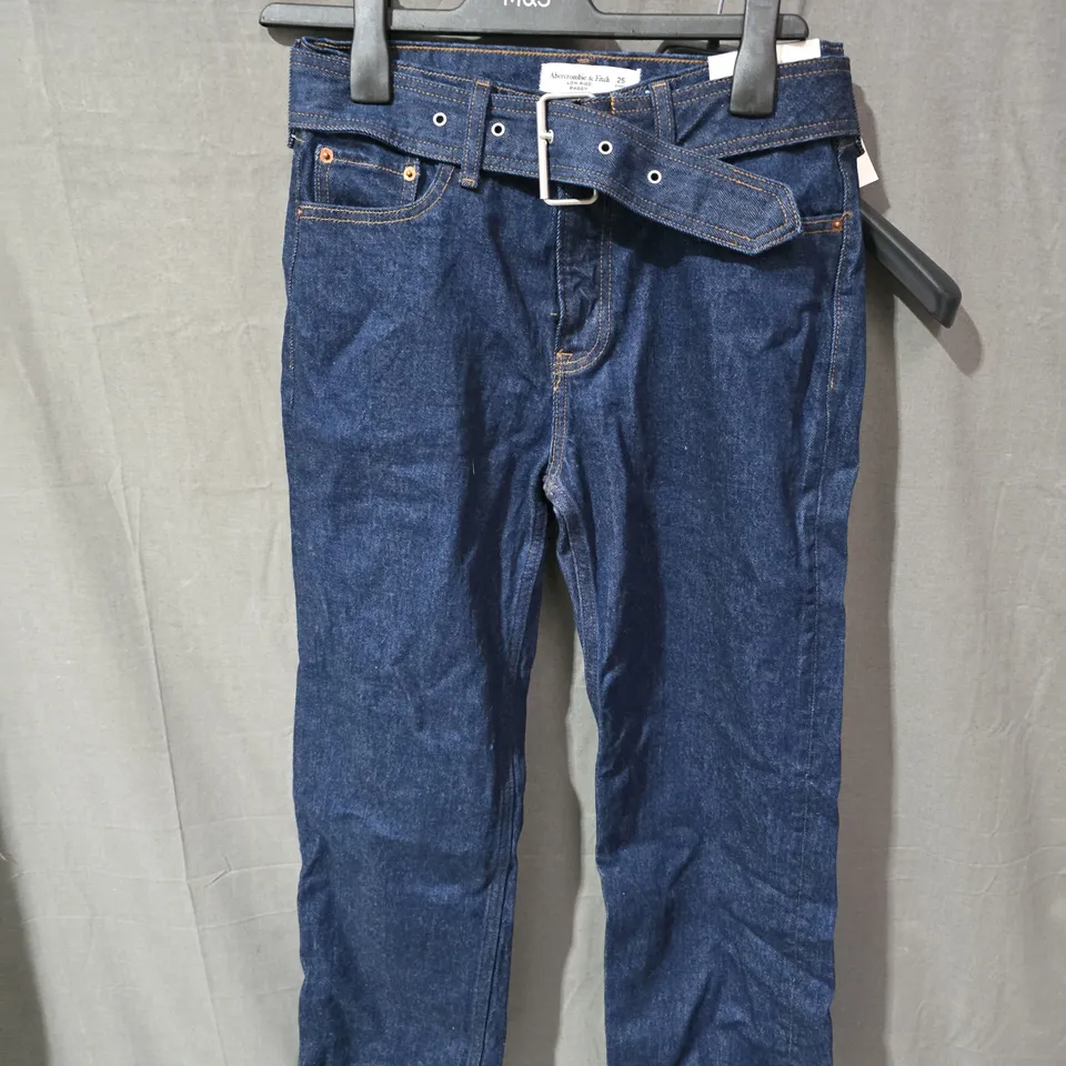 ABERCROMBIE & FITCH LOW RISE BAGGY JEANS – UK 8 (US 25 SHORT)