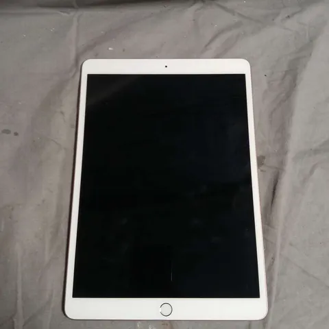 APPLE IPAD TABLET - A1701