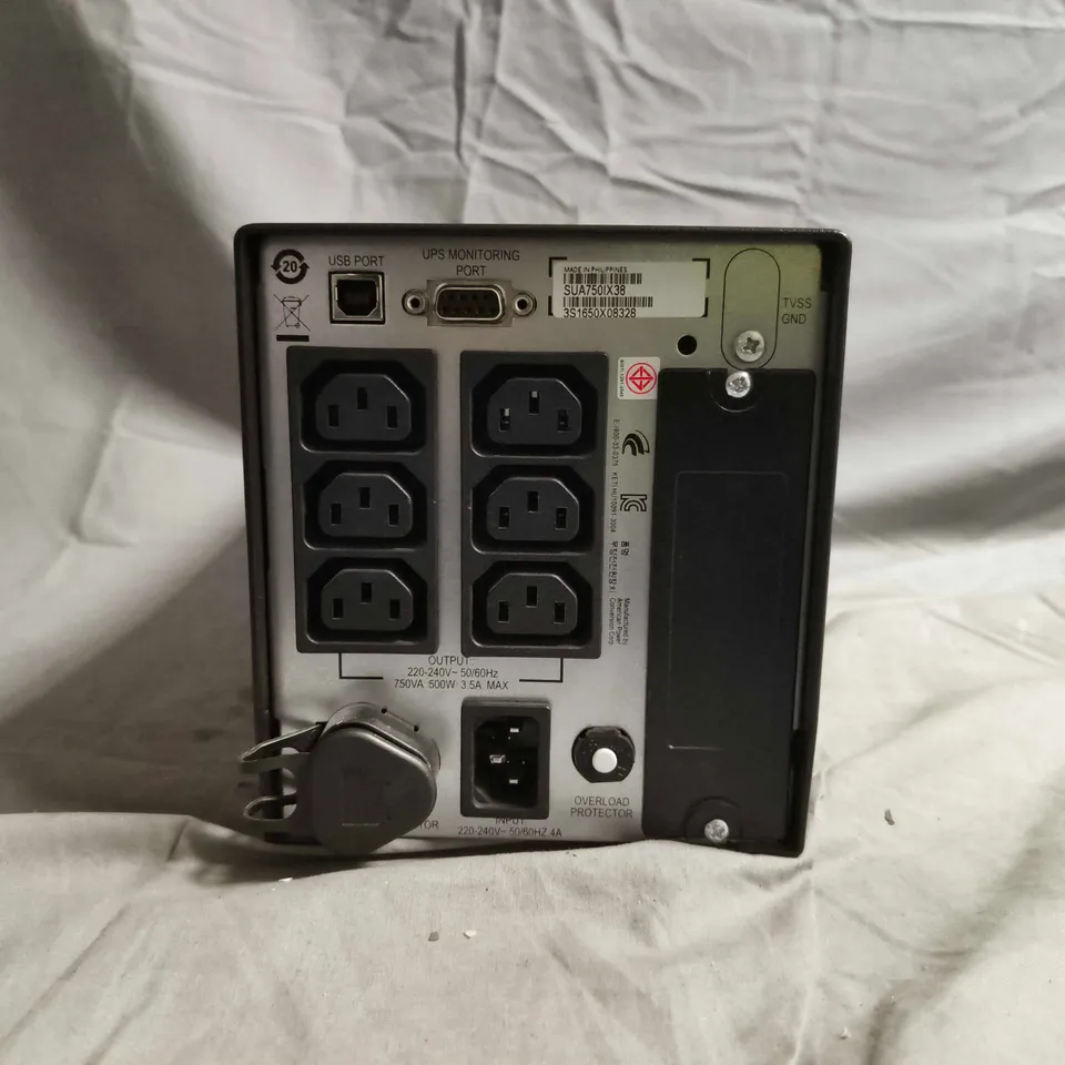 APC SMART-UPS 750VA UNINTERRUPTIBLE POWER SUPPLY
