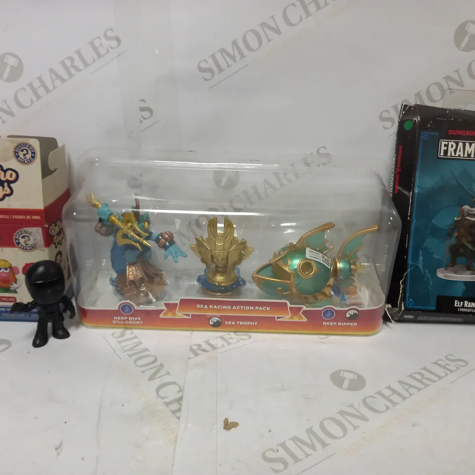LOT OF 3 ASSORTED TOYS & GAMES TO INCLUDE FUNKO RETRO TOYS MYSTERY MINI FIGURE, DUNGEONS & DRAGONS FRAMWORKS ELF RANGER MINIATURE, SKYLANDERS SEA RACING ACTION PACK FIGURES