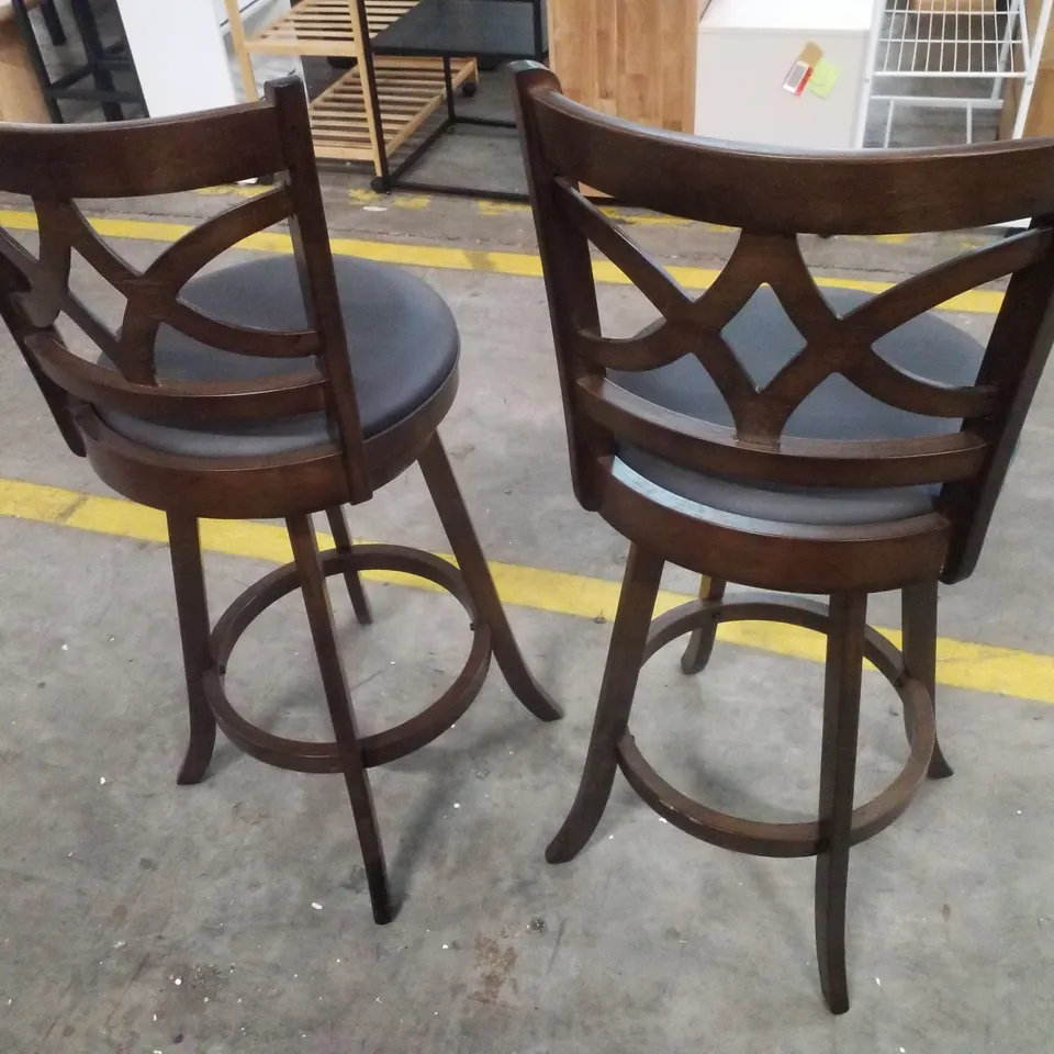 SET OF 2 BAR STOOLS COUNTER HEIGHT CHAIR PUB 360 SWIVELING UPHOLSTERED SEAT - 74CM SEAT HEIGHT