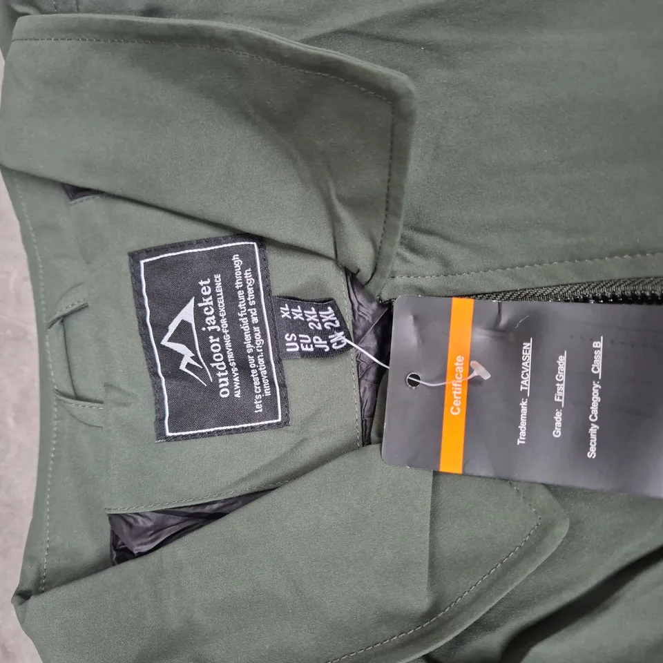 OLIVE GREEN OUTDOOR JACKET, ZIP-FRONT, UK XXL 