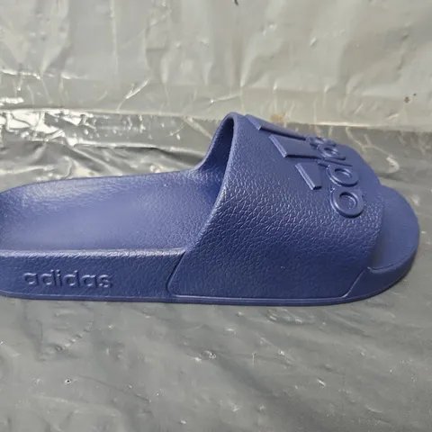 UNBOXED PAIR OF ADIDAS ADILETTE AQUA SLIDES IN NAVY - UK 6