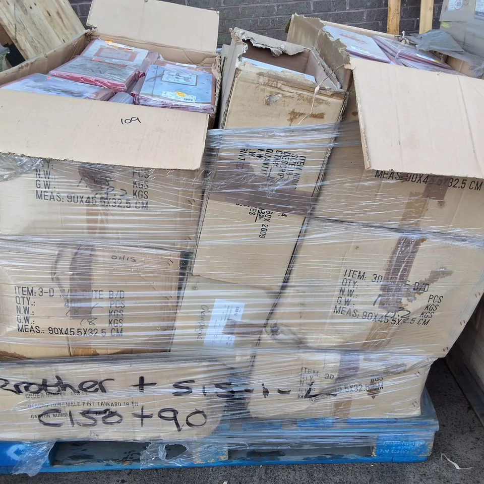 LARGE PALLET OF ASSORTED SEASONAL BROTHER AND SISTER CARDS - APPROXIMATELY 12 BOXES