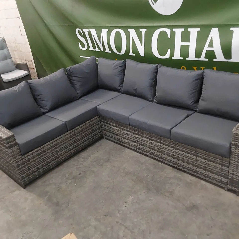 BRAND NEW BOXED NEW YORK CORNER SOFA & RISING TABLE SET IN GREY (3 BOXES)