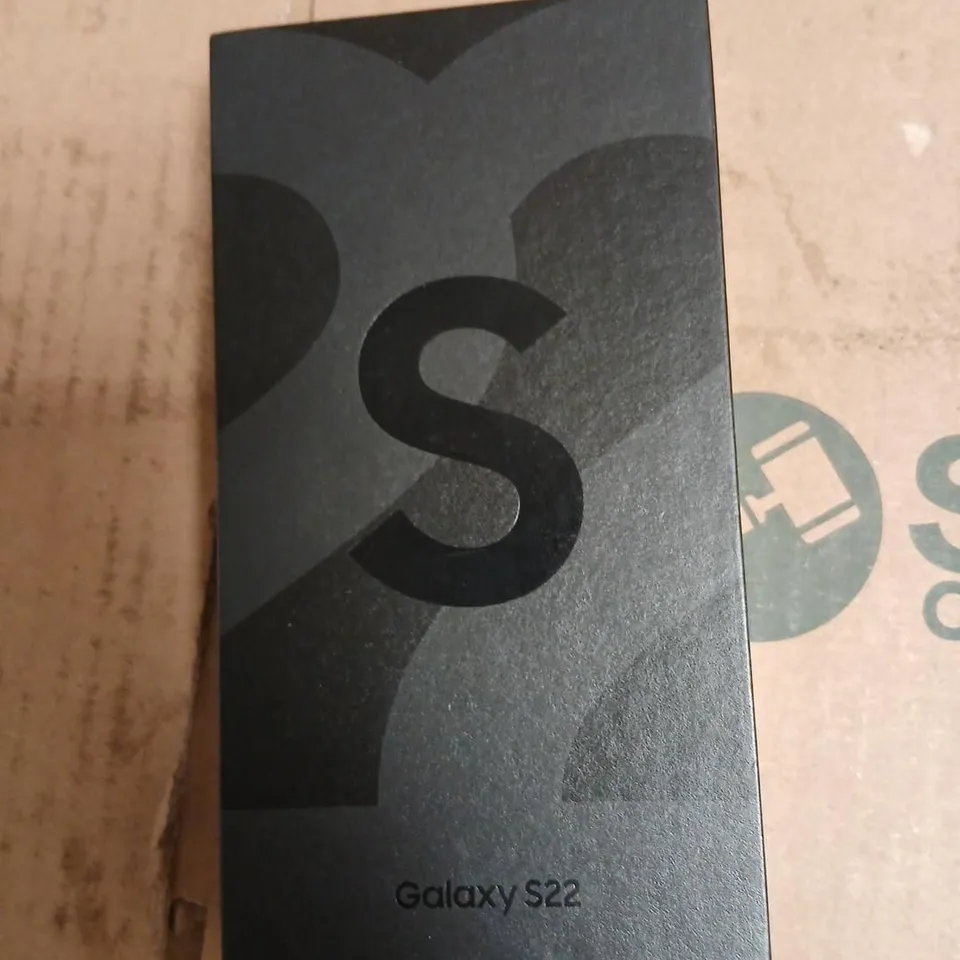 SAMSUNG GALAXY S22 SMARTPHONE – BLACK (OPEN BOX)