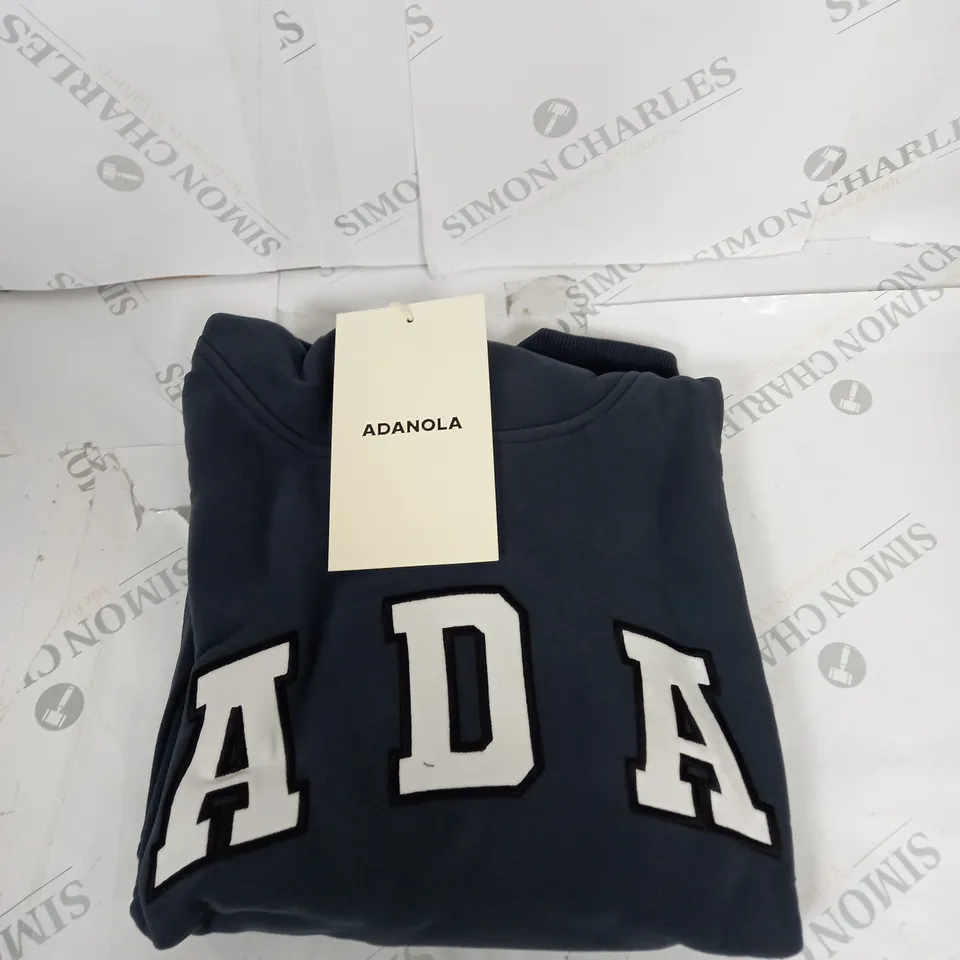 ADANOLA OVERSIZED HOODIE SIZE M