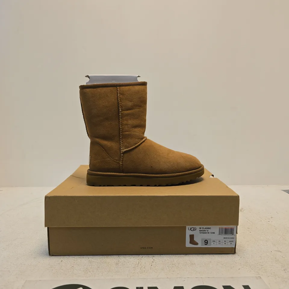 UGG W CLASSIC SHORT II BOOTS – CHESTNUT, UK 7.5 (US 9) – BOXED