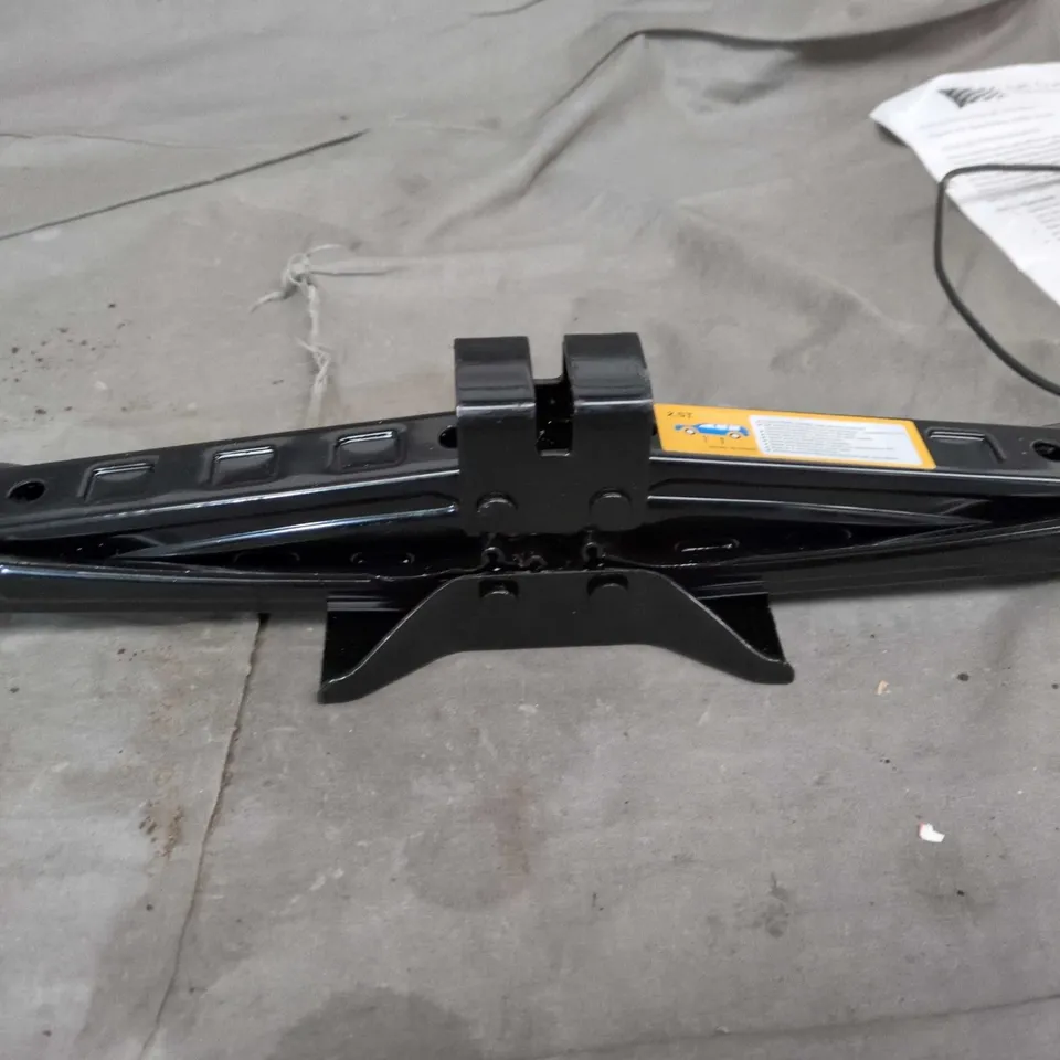 Scissor car jack – black vehicle lifting jack