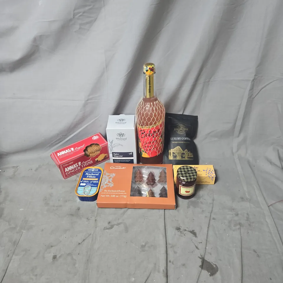 APPROXIMATELY 15 ASSORTED FOOD AND DRINK ITEMS INCLUDING EDINBURGH LUXURY COFFEE, FUDGE KITCHEN, THURSDAY COTTAGE STRAWBERRY JAM AND MACKEREL TINNED FILLETS