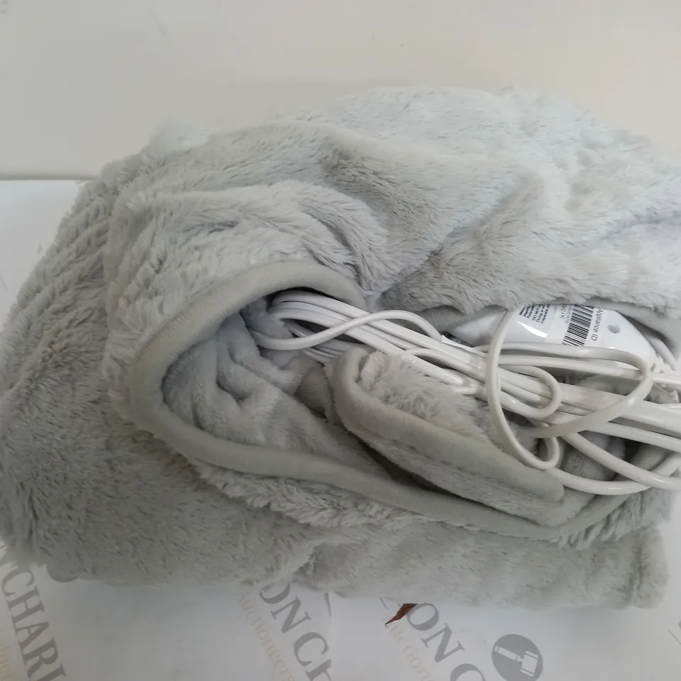 BOXED COZEE HOME VELVETSOFT HEATED THROW IN LIGHT GREY