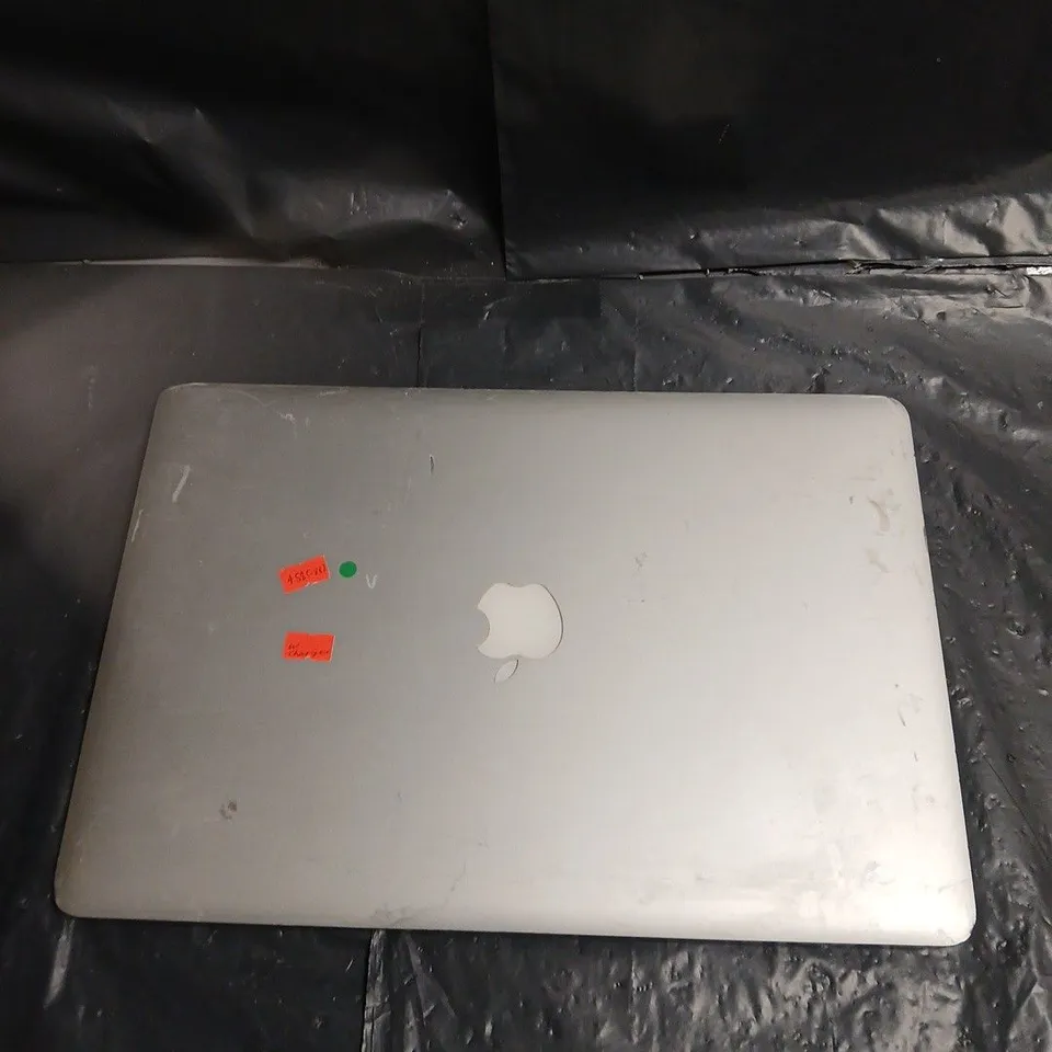APPLE MACBOOK PRO A1398 LAPTOP