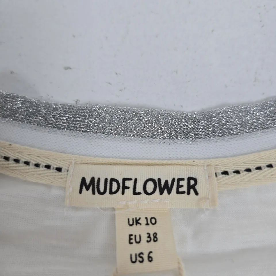 MUDFLOWER WOMEN'S FLORAL PRINT T-SHIRT – UK 10 (EU 38) WITH METALLIC NECKLINE TRIM