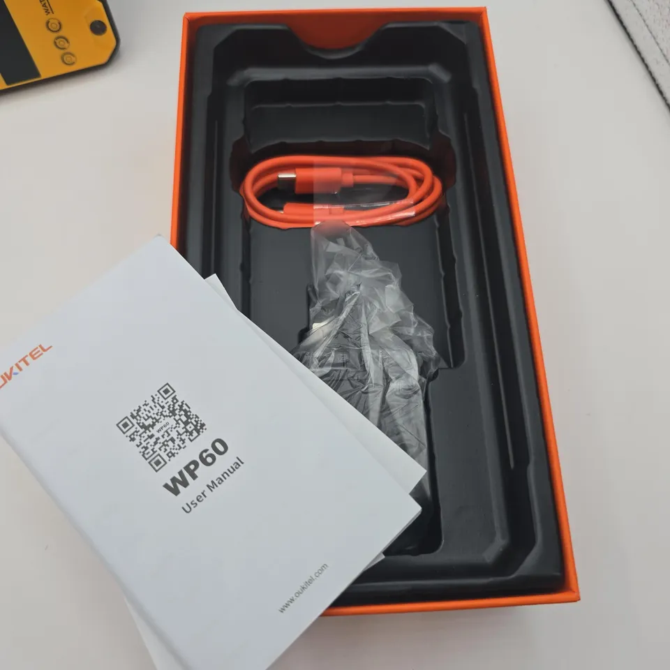 BOXED OUKITEL WP60 16+32GB 512GB DIGITAL MOBILE PHONE IN YELLOW 