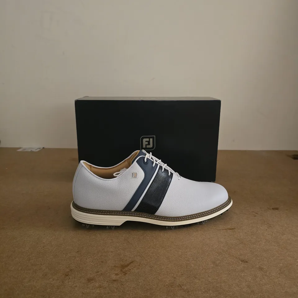 FOOTJOY MEN'S GOLF SHOES - WHITE WITH NAVY STRIPE, SPIKED OUTSOLE UK 10