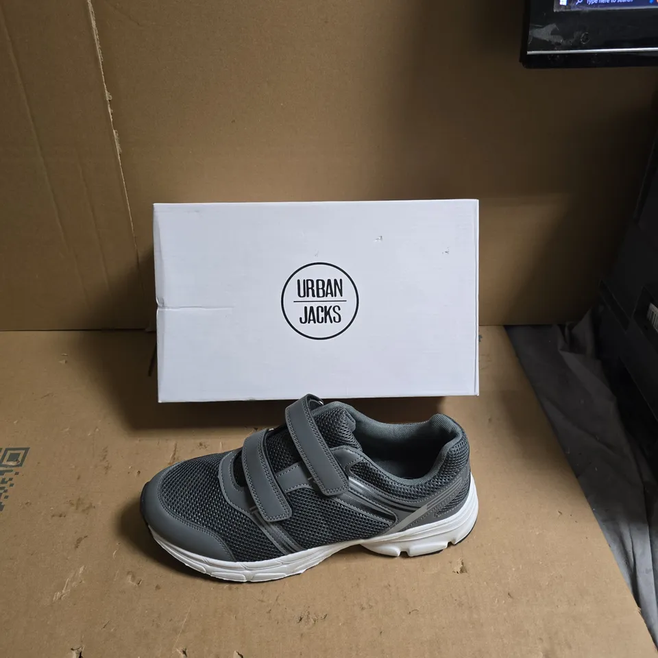 URBAN JACKS GREY VELCRO TRAINER – BOXED - UK SIZE 10
