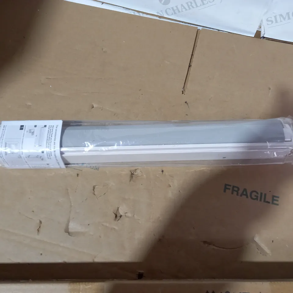 BOXED DESIGNER GREY FABRIC WINDOW BLIND APPROXIMATELY 45CMX200CM