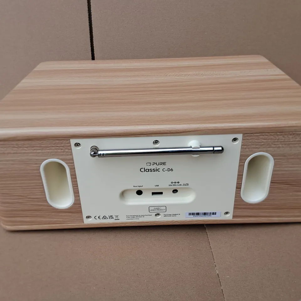 BOXED PURE CLASSIC C-D6 CD PLAYER & DIGITAL RADIO