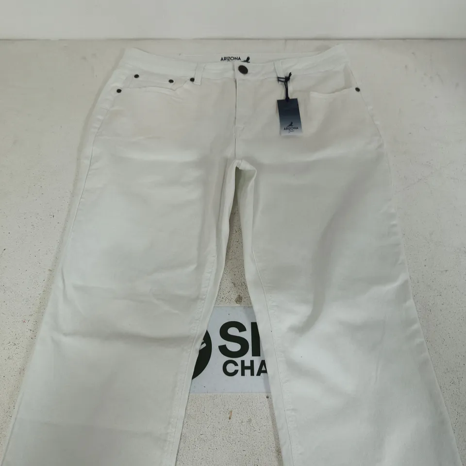 ARIZONA DENIM WHITE JEANS – UK 18P (EU 22)
