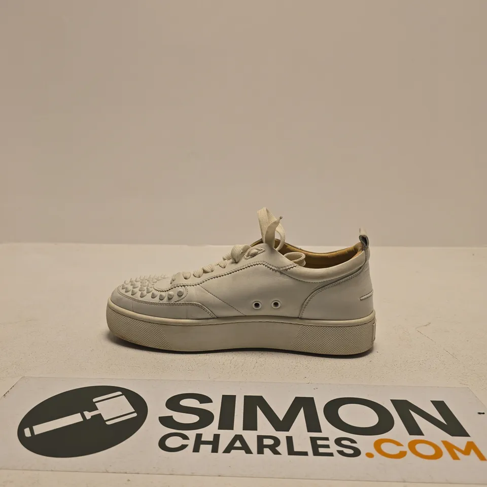 CHRISTIAN LOUBOUTIN WHITE LOW-TOP TRAINER WITH STUDDED TOE DETAIL – SIZE EU 41.5