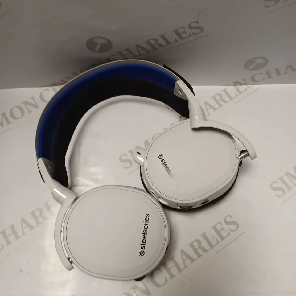 STEELSERIES ARCTIS 7P+ WIRELESS GAMING HEADSET