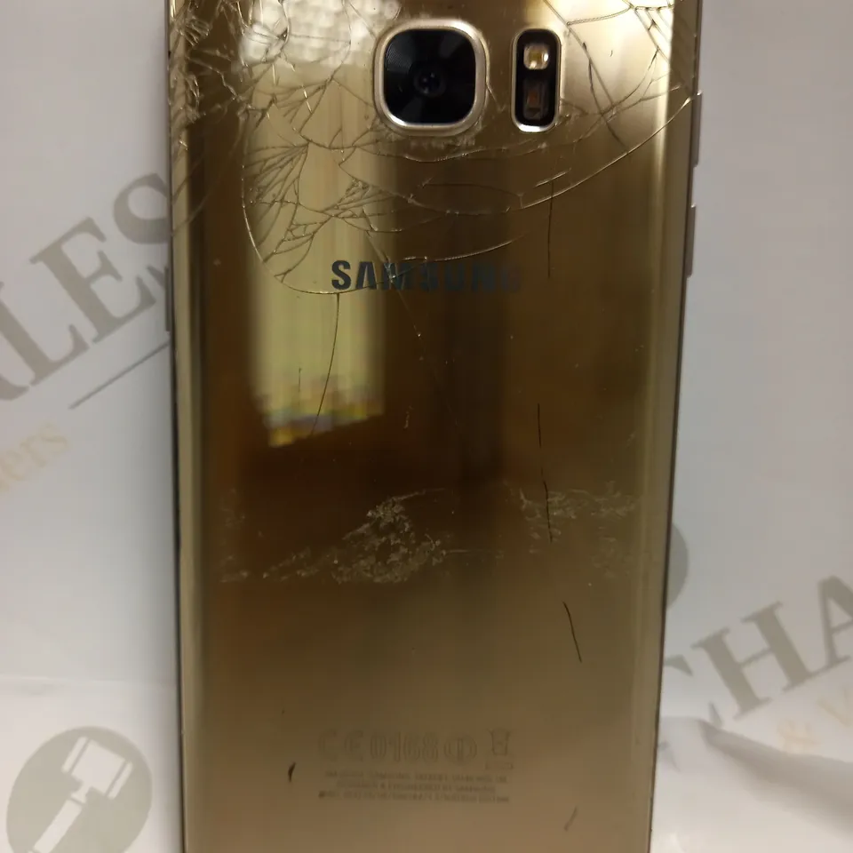 SAMSUNG GALAXY S7 EDGE MOBILE PHONE IN GOLD