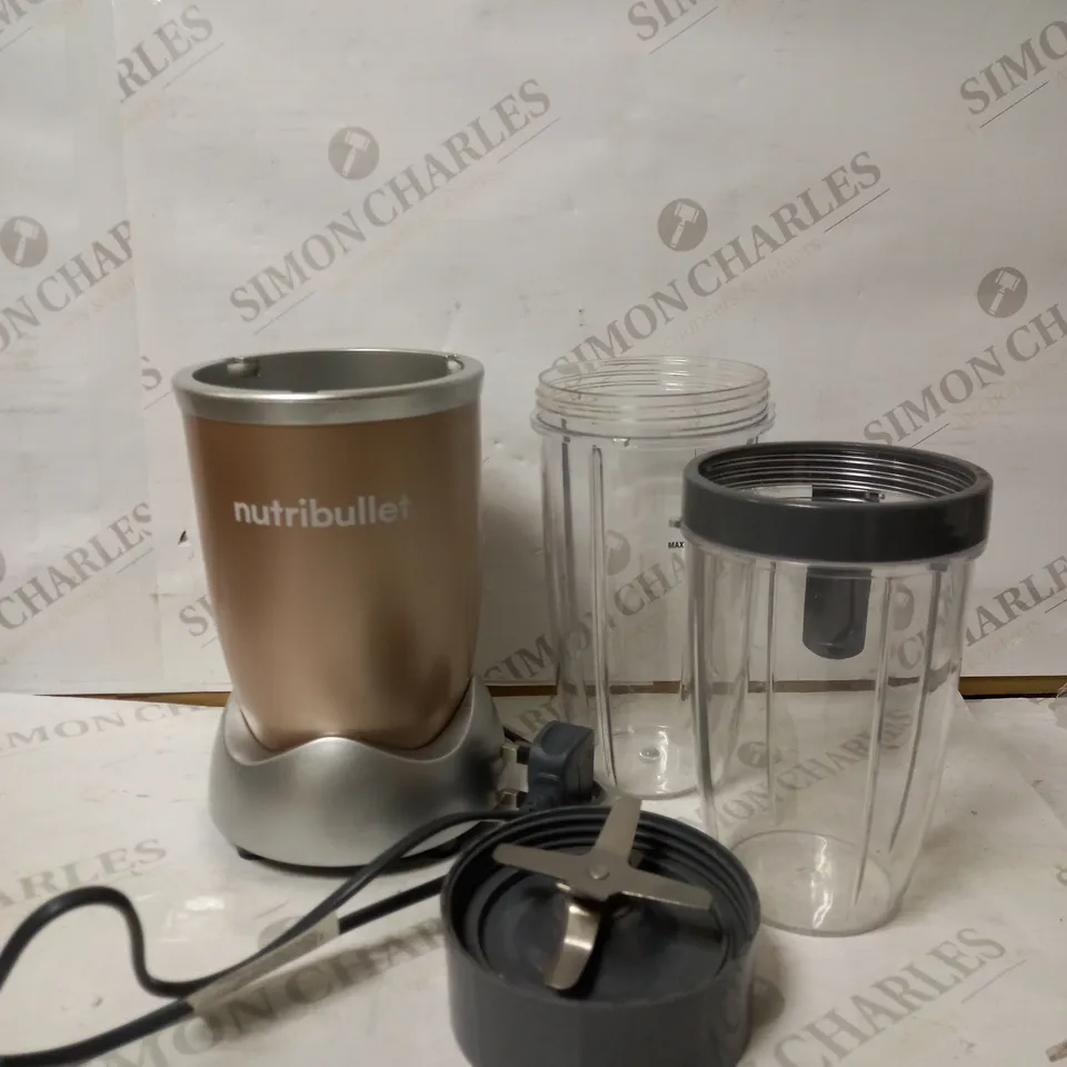 NUTRIBULLET 900W BLENDER CHAMPAGNE MULTI-FUNCTION SMOOTHIE MAKER