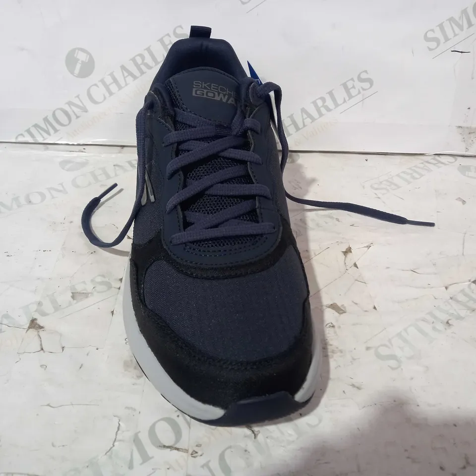 SKECHERS MEN'S GO WALK OUTDOOR WATER REPELLENT LACE UP TRAINERS - NAVY UK SIZE 8