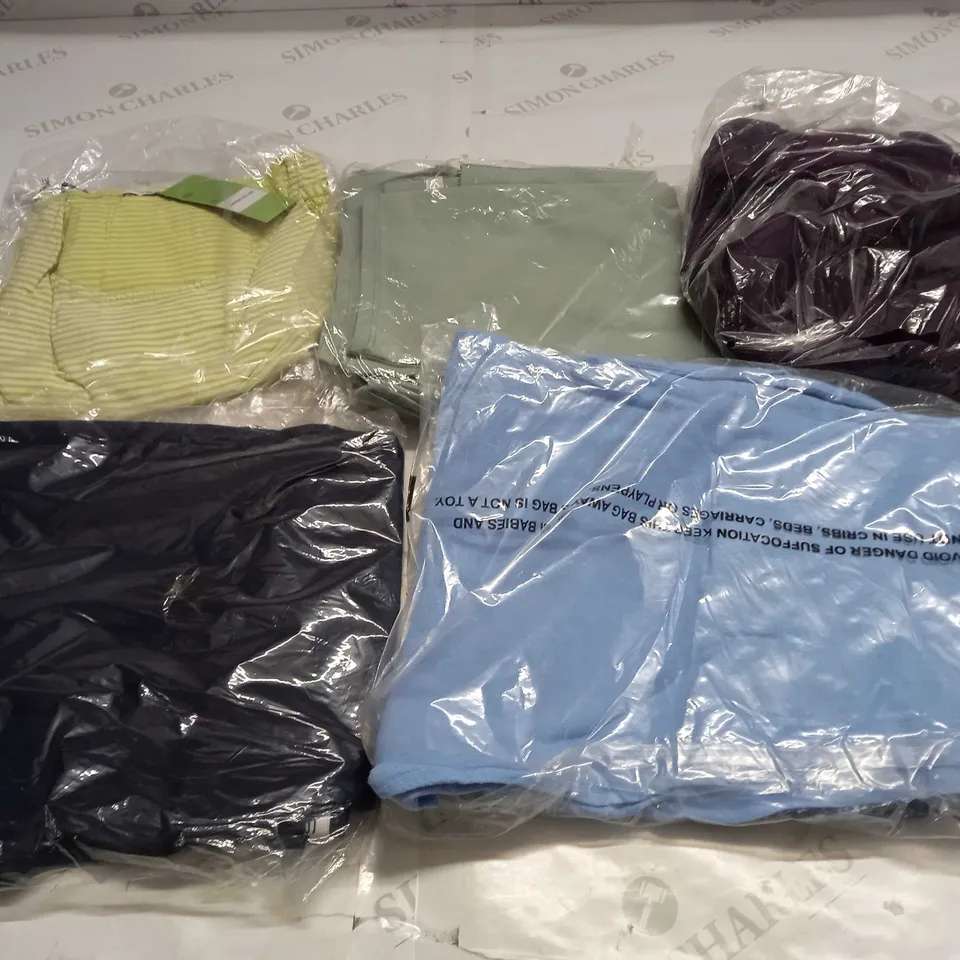 LARGE QUANTITY OF ASSORTED CLOTHING ITEMS TO INCLUDE - MAISON DE NIMES - EMELIA