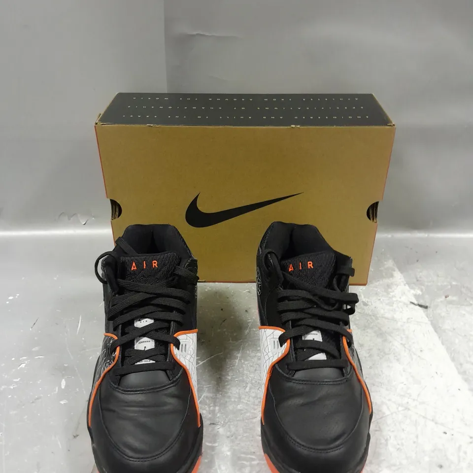 BOXED PAIR OF NIKE AIR FLIGHT 89 QS UK 10