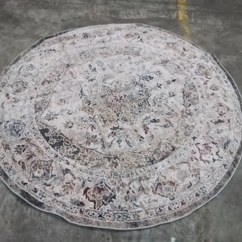 QUALITY DESIGNER AREA RUG - APPROXIMATELY 184X180