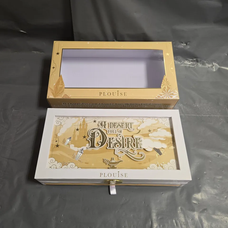 BOXED PLOUISE A DESERT FULL OF DESIRE PRESSED PIGMENT PALETTE