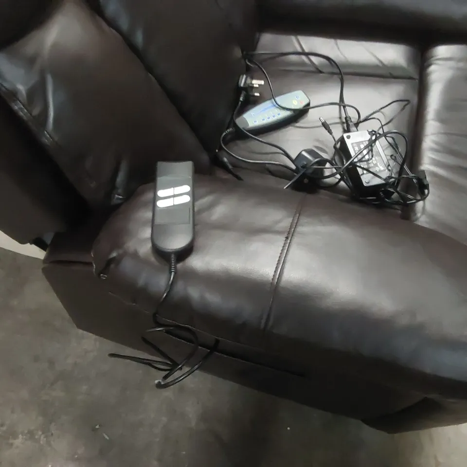 QUALITY DESIGNER FAUX LEATHER ELECTRIC RECLINING ARMCHAIR