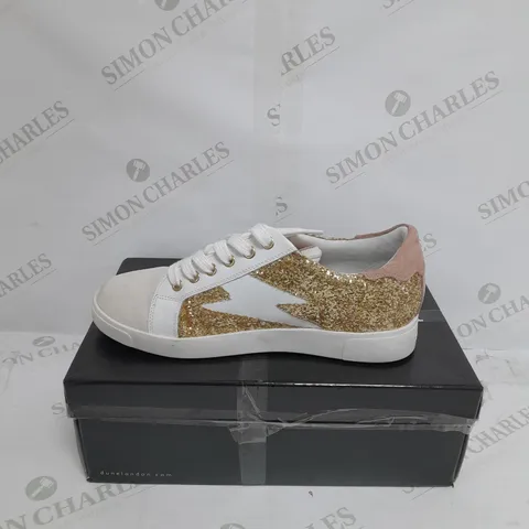 BOXED PAIR OF DUNE LONDON ENERGISED LIGHTNING BOLT TRAINERS IN GOLD/WHITE/PINK SIZE 7