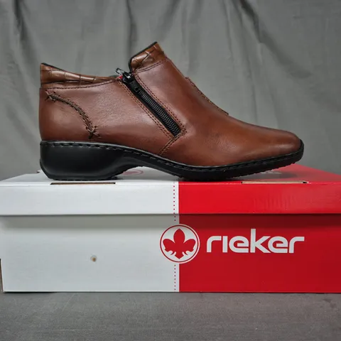 BOXED PAIR OF RIEKER SIDE-ZIP SHOES IN BROWN UK SIZE 5