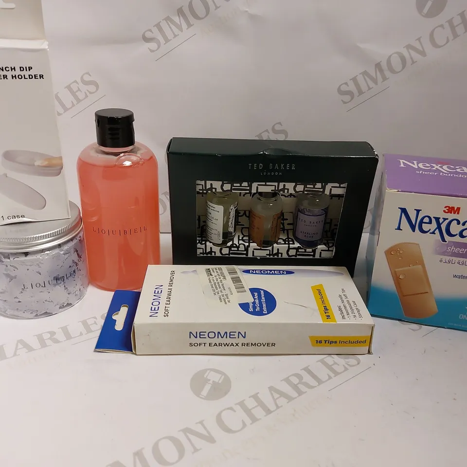 BOX OF APPROX 20 COSMETIC ITEMS TO INCLUDE LOUBEL SHOWER WASH, NEOMEN SOFT EARWAX REMOVER AND NEXCARE PLASTERS