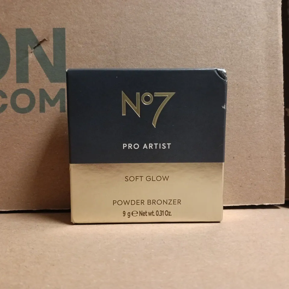 NO7 PRO ARTIST SOFT GLOW POWDER BRONZER