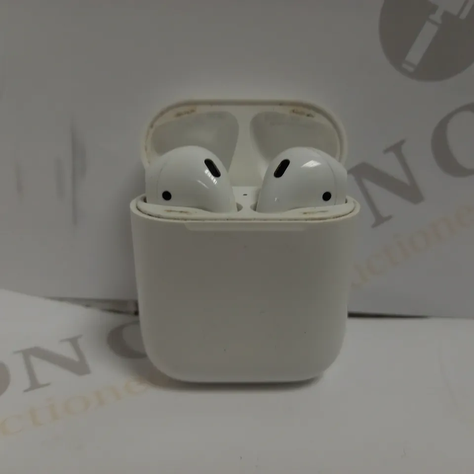APPLE AIRPODS A1602