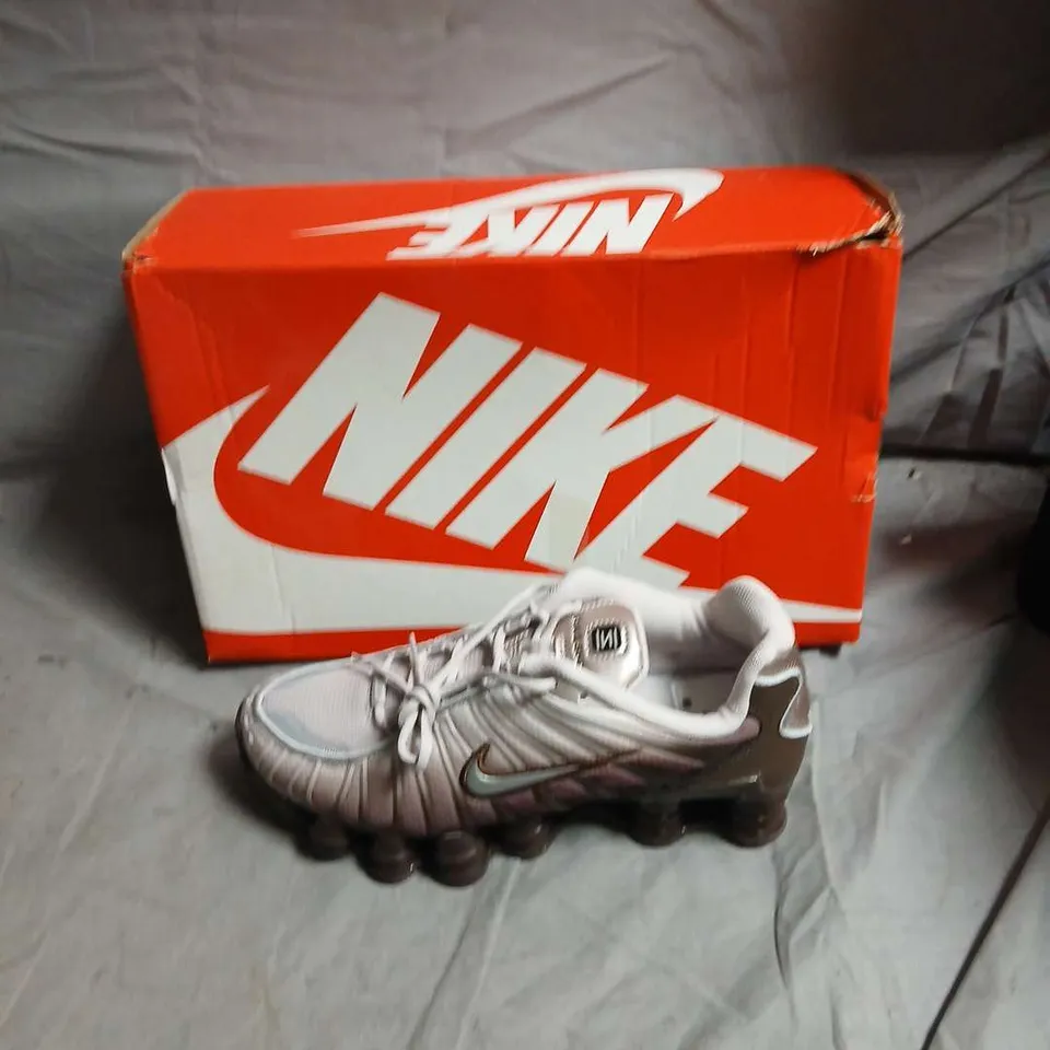 NIKE SHOX TRAINERS – SIZE UK 4