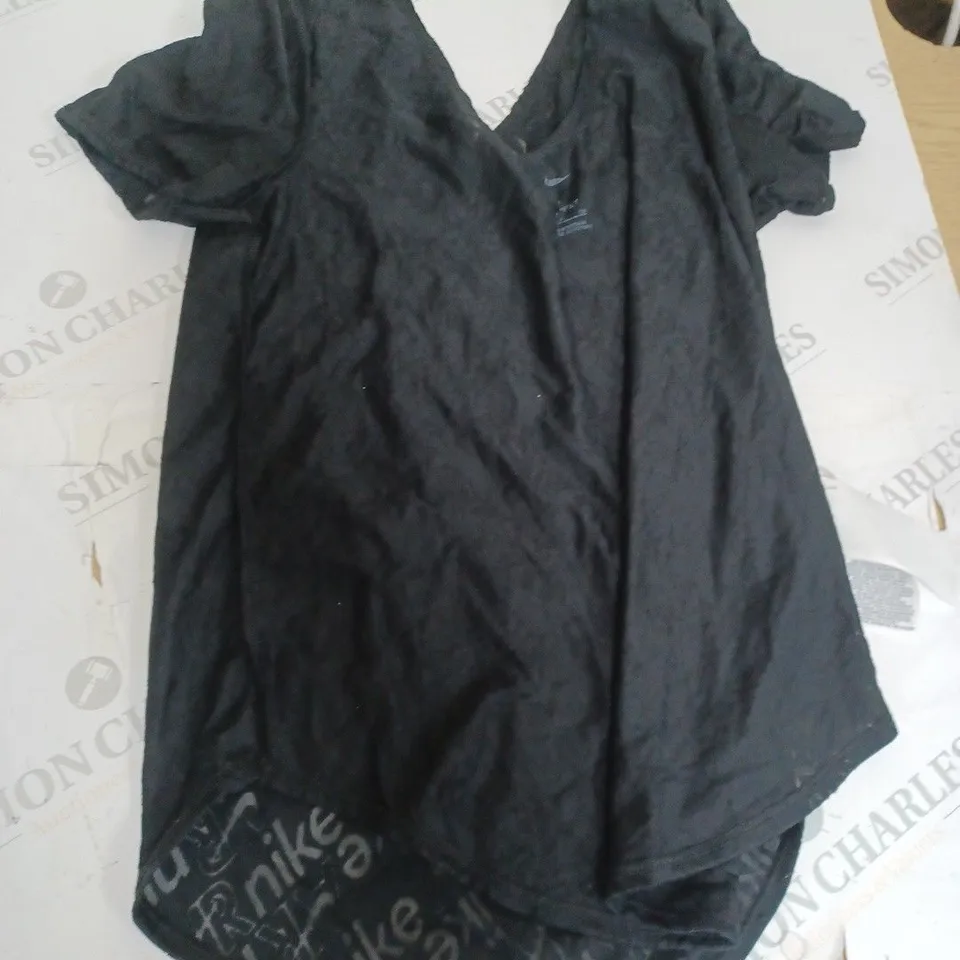 NIKE BLACK GYM TOP SIZE S