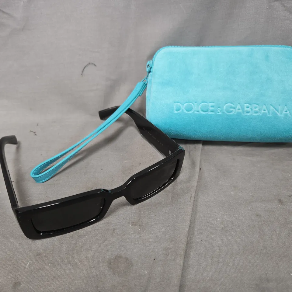 DOLCE & GABBANA RECTANGLE INJECTED SUNGLASSES - BLACK