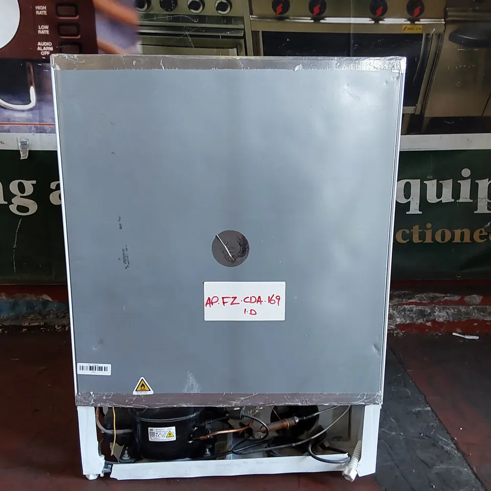  CDA FW284 IS A 60CM INTEGRATED/ UNDER COUNTER FREEZER