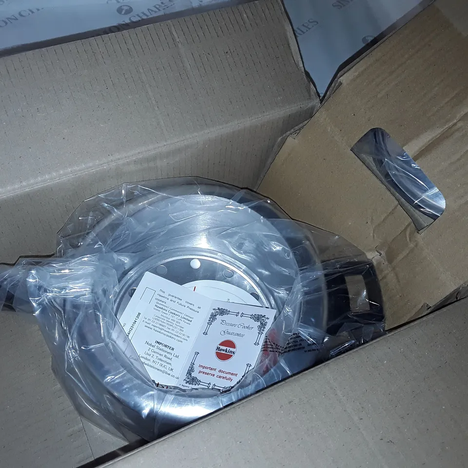 BOXED HAWKINS HEVIBASE 3.5L PRESSURE COOKER