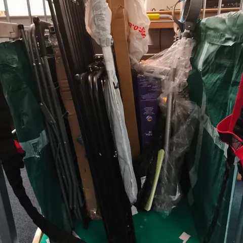 CAGE OF APPROXIMATELY 10 ASSORTED HOUSEHOLD ITEMS TO INCLUDE AIRERS AND SAFETYGATES, ETC - COLLECTION ONLY