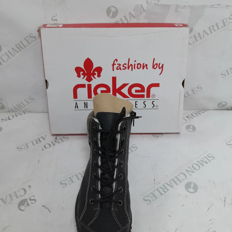 BOXED PAIR OF RIEKER LACE UP BOOTS IN BLACK SIZE 6.5