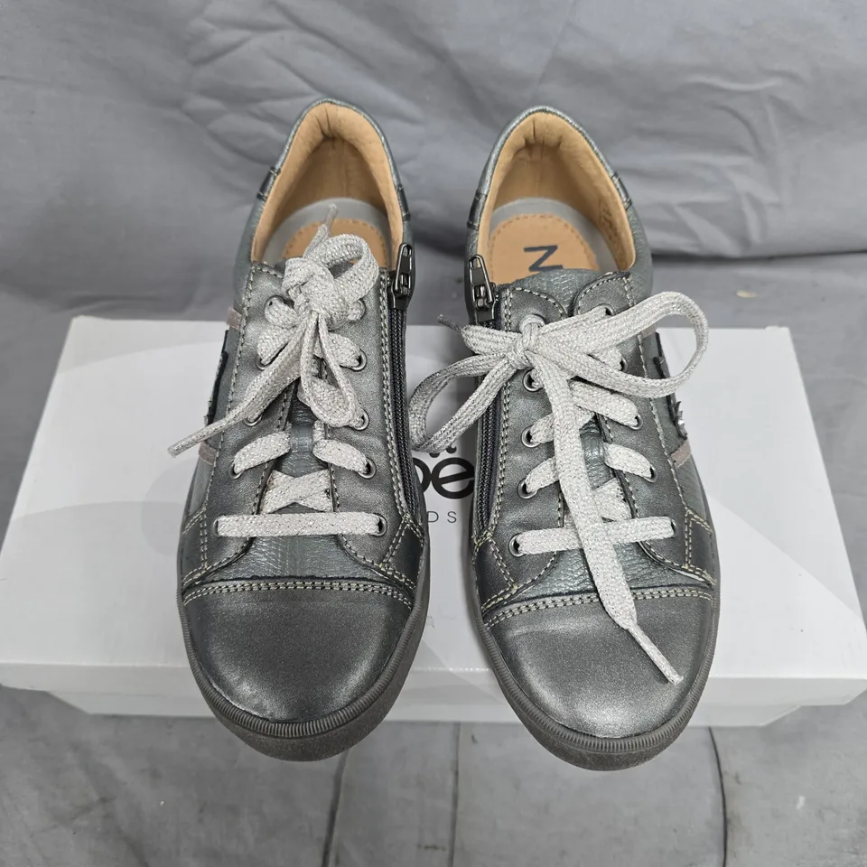 NOEL KIDS JAINA GREY METALLIC TRAINERS – EU 35 (UK 3.5)