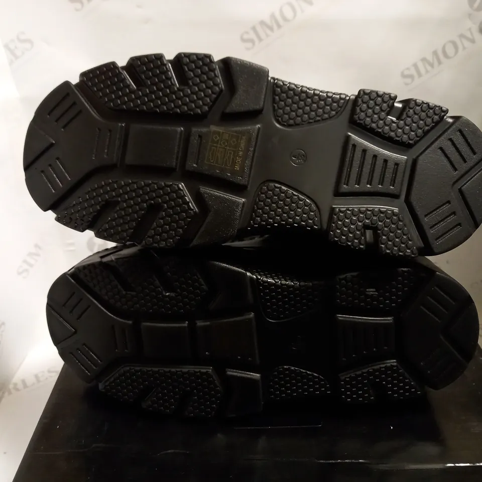 KOI VEGAN PLATFORM BLACK BOOTS WITH SPIKE DETAIL - SIZE 6